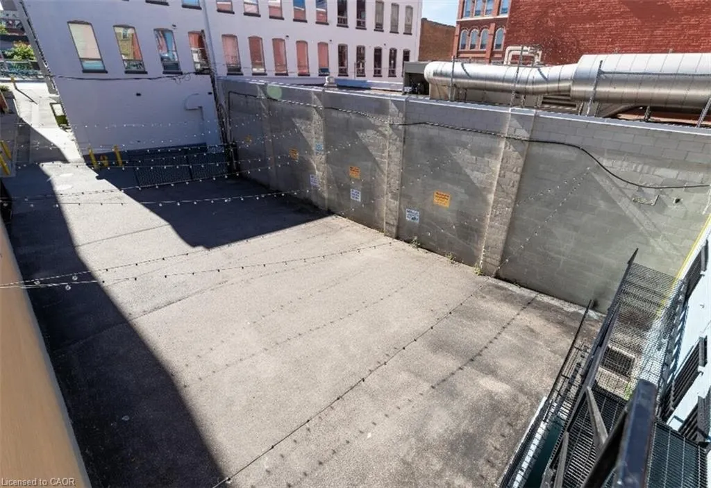 19 King Street E, #2