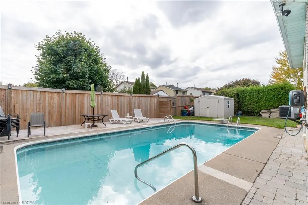 76 Enfield Crescent