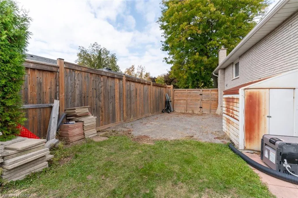 76 Enfield Crescent