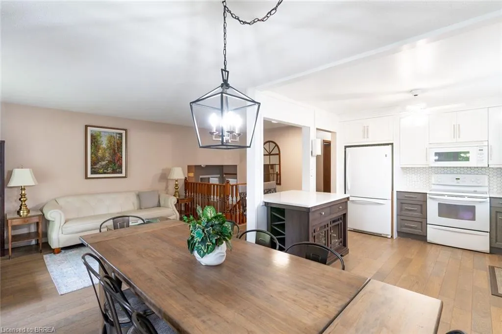 76 Enfield Crescent