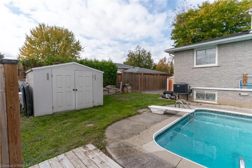 76 Enfield Crescent
