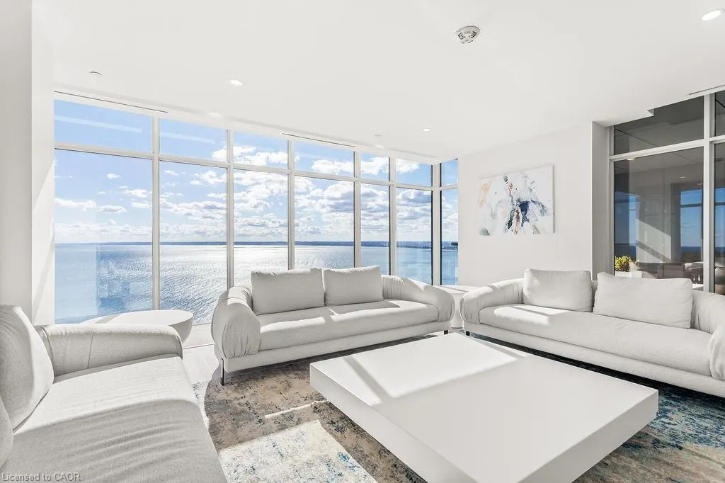 370 Martha Street, #1207