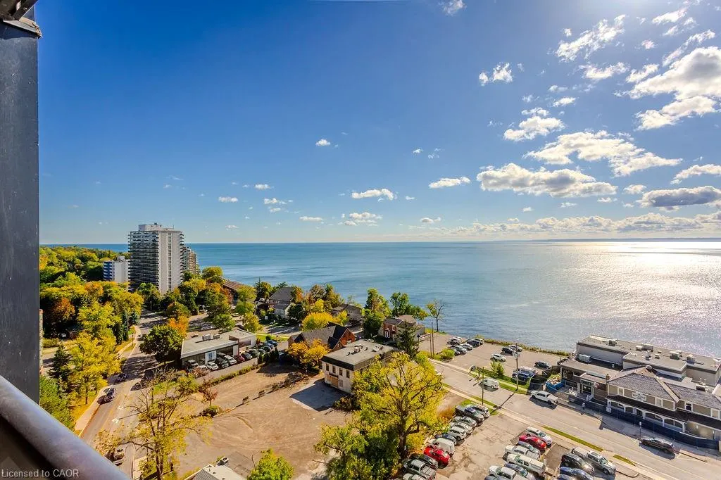 370 Martha Street, #1207
