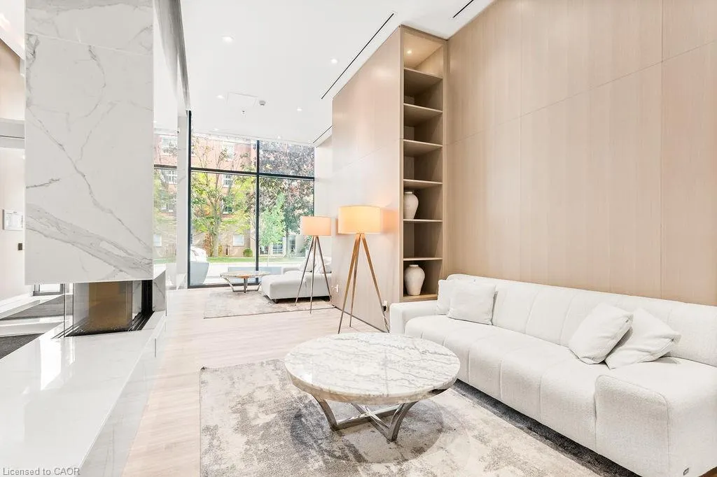 370 Martha Street, #1207