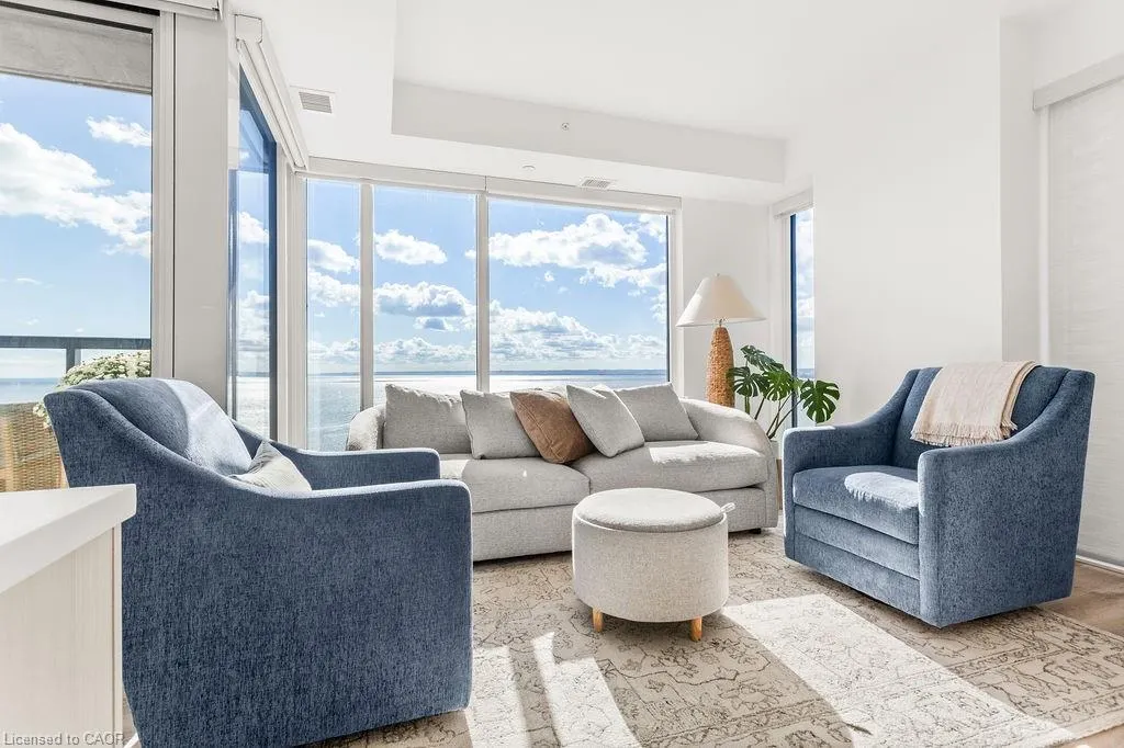 370 Martha Street, #1207