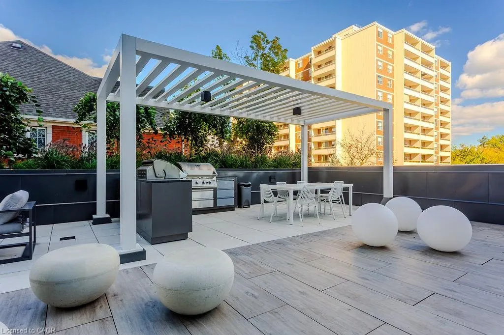 370 Martha Street, #1207