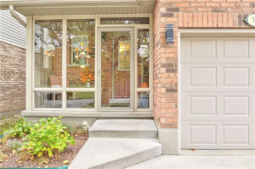 51 Mcmeeken Drive
