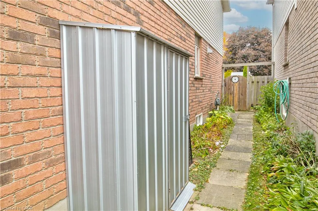 51 Mcmeeken Drive