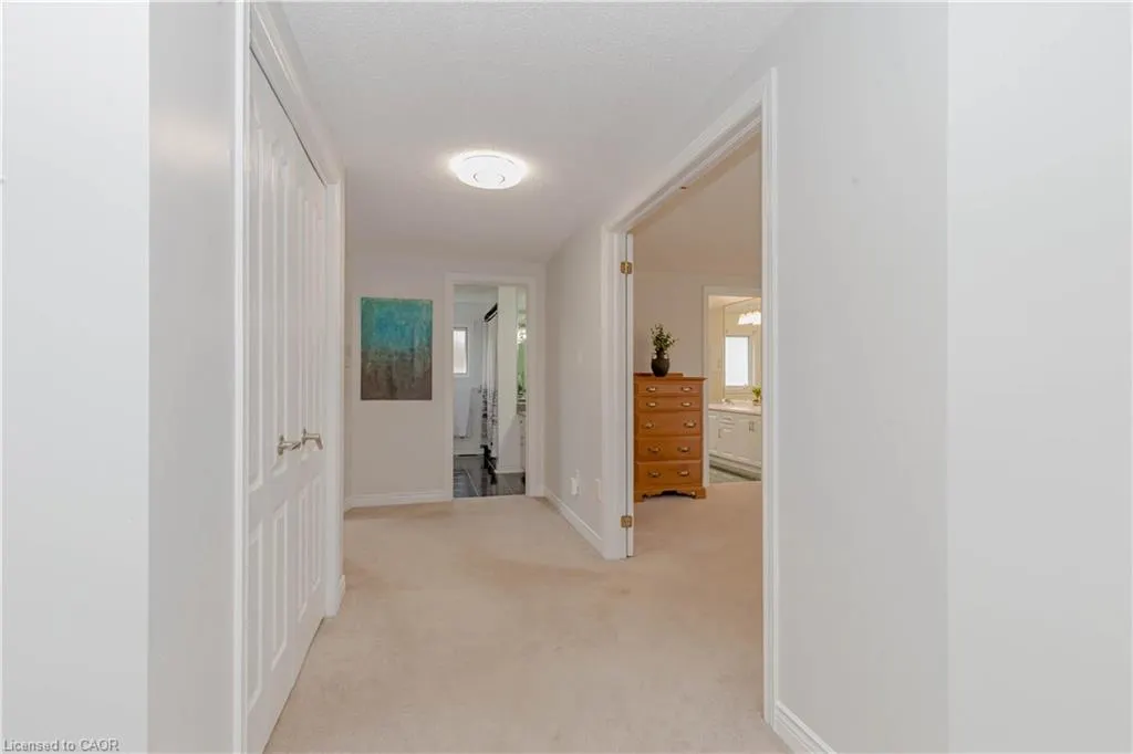 33 Strathroy Crescent