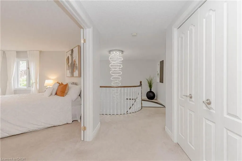 33 Strathroy Crescent