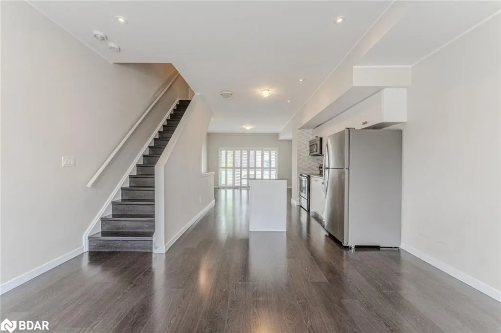 369 Essa Road, #14