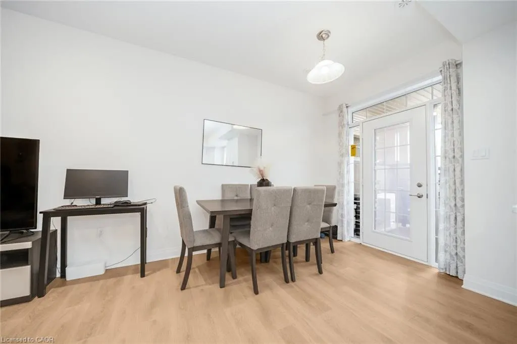 305 Garner Road W, #43