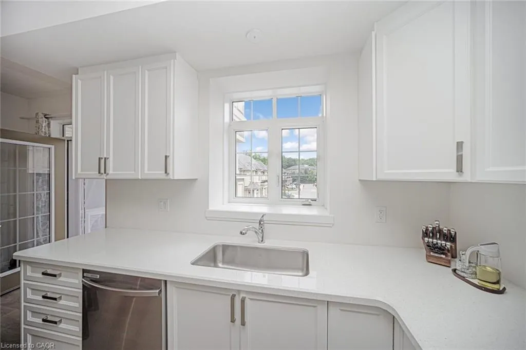 305 Garner Road W, #43