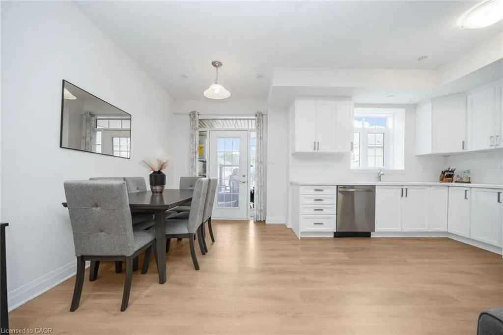 305 Garner Road W, #43