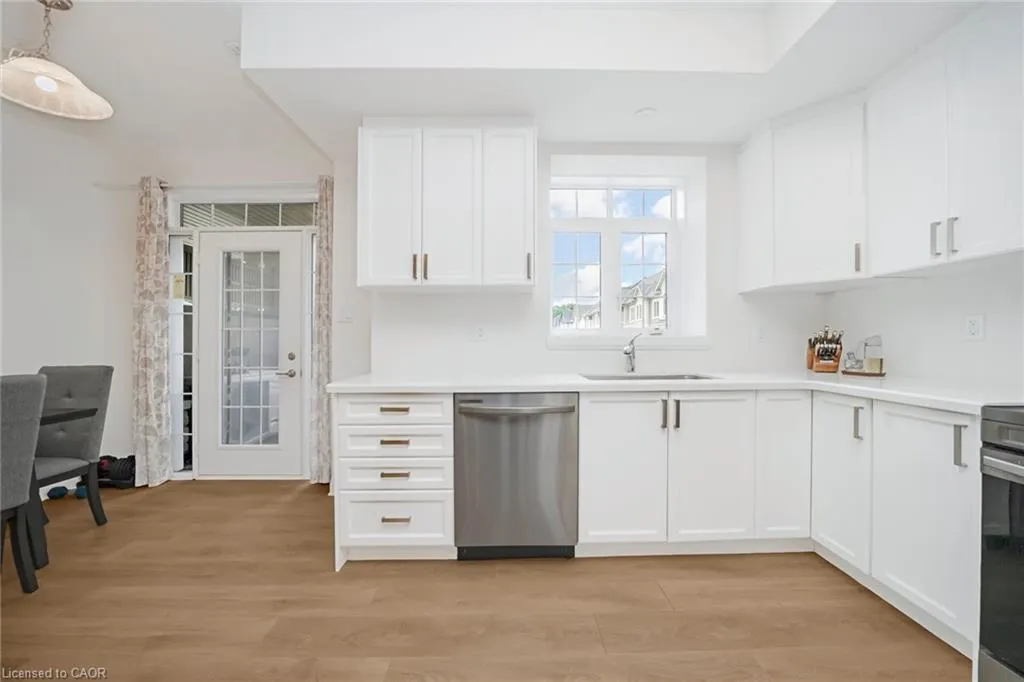305 Garner Road W, #43