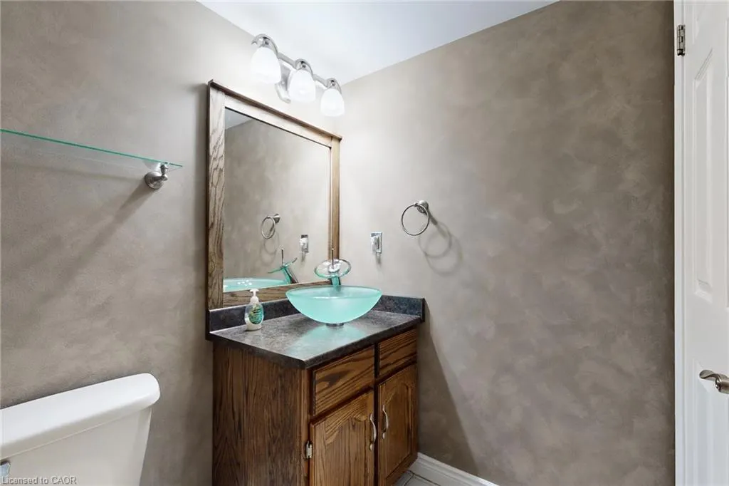 432 Main Street, #1002