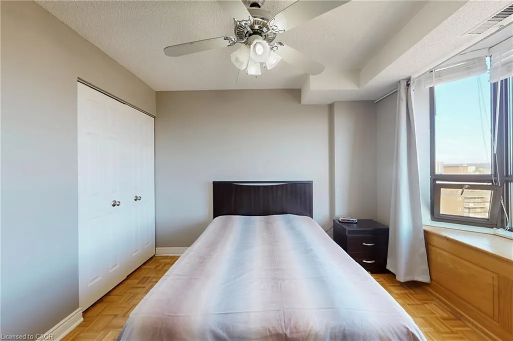 432 Main Street, #1002