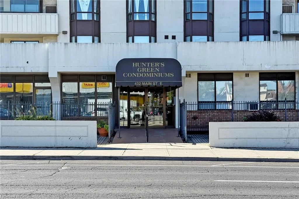 432 Main Street, #1002