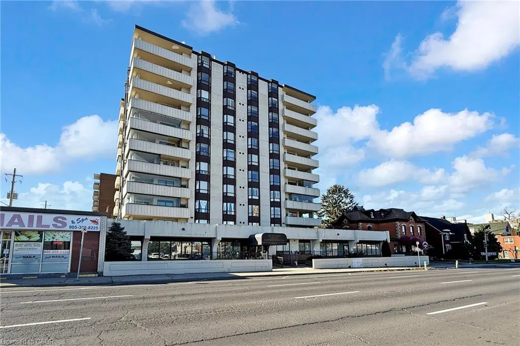 432 Main Street, #1002