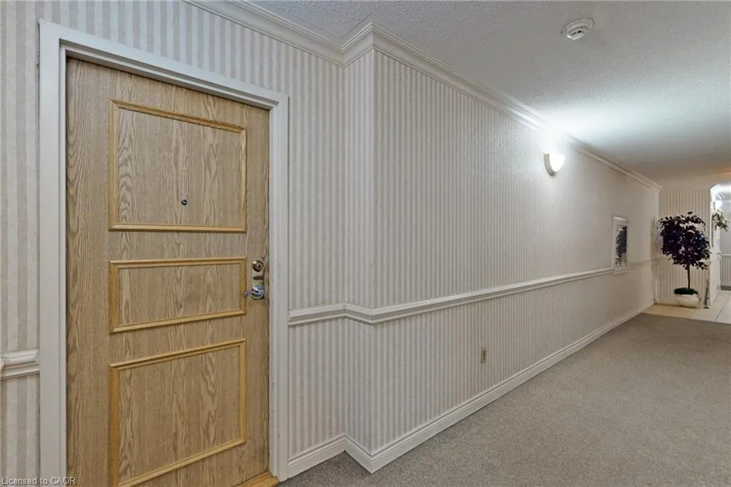 432 Main Street, #1002