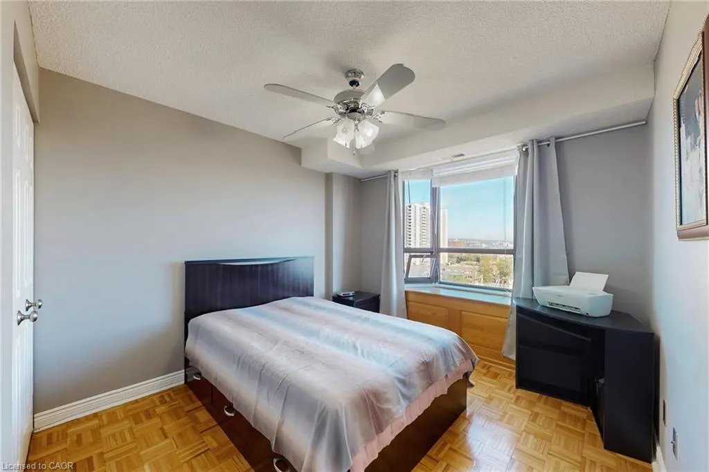 432 Main Street, #1002