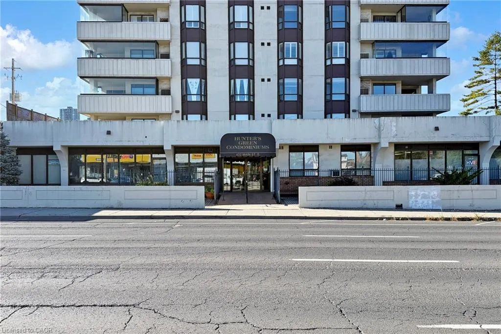 432 Main Street, #1002