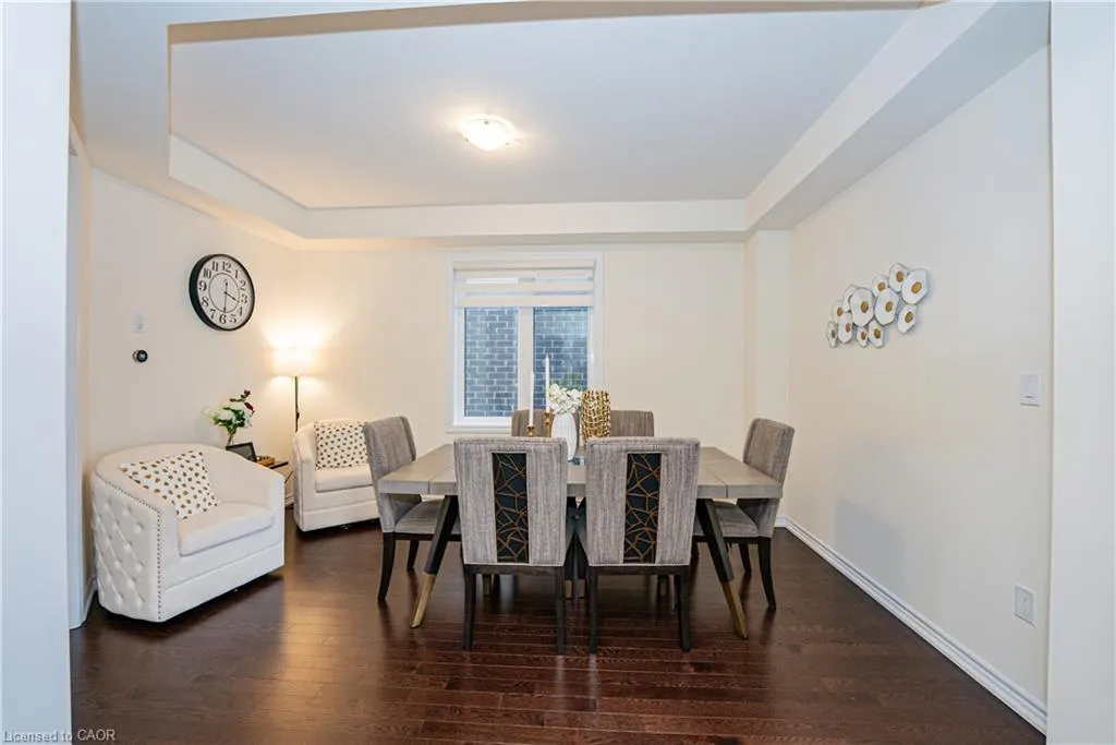 22 Oaktree Drive