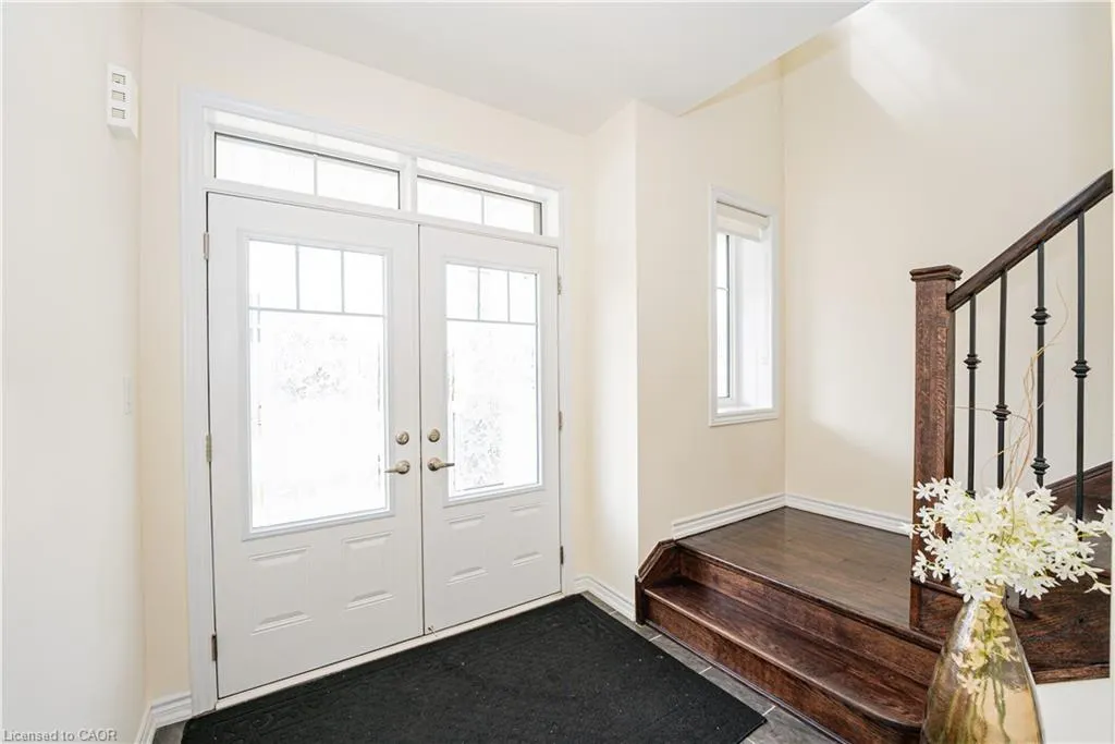 22 Oaktree Drive