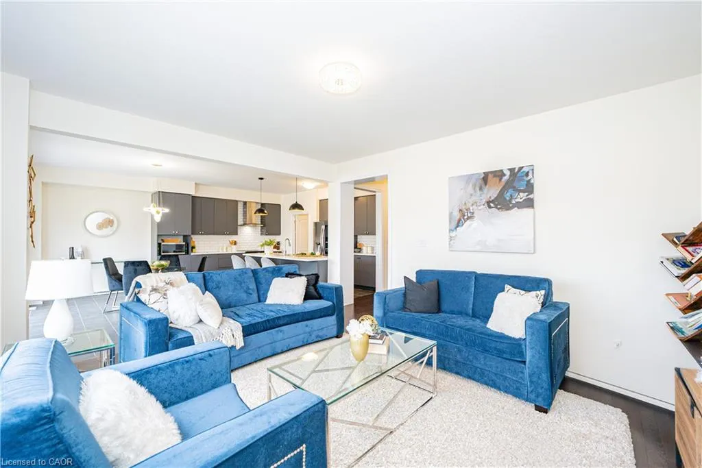 22 Oaktree Drive