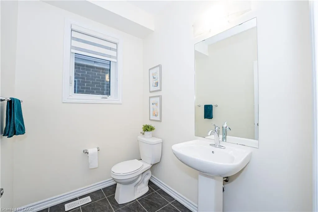22 Oaktree Drive