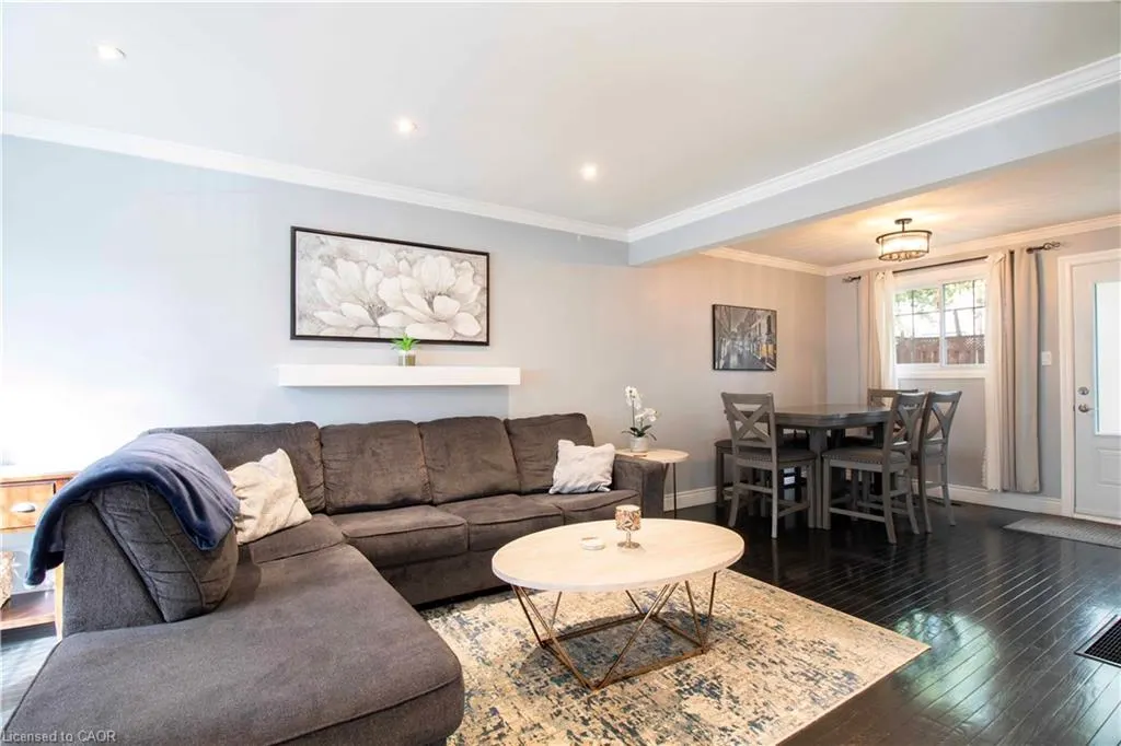 28 Glen Eden Court