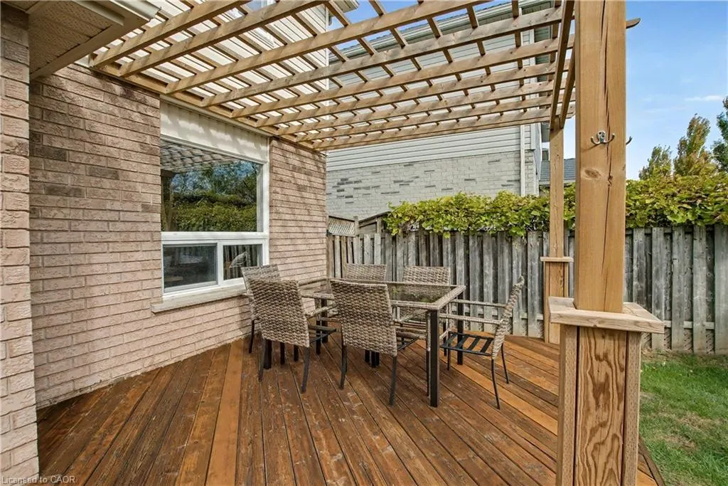 60 Lena Crescent