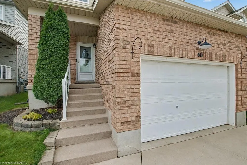 60 Lena Crescent