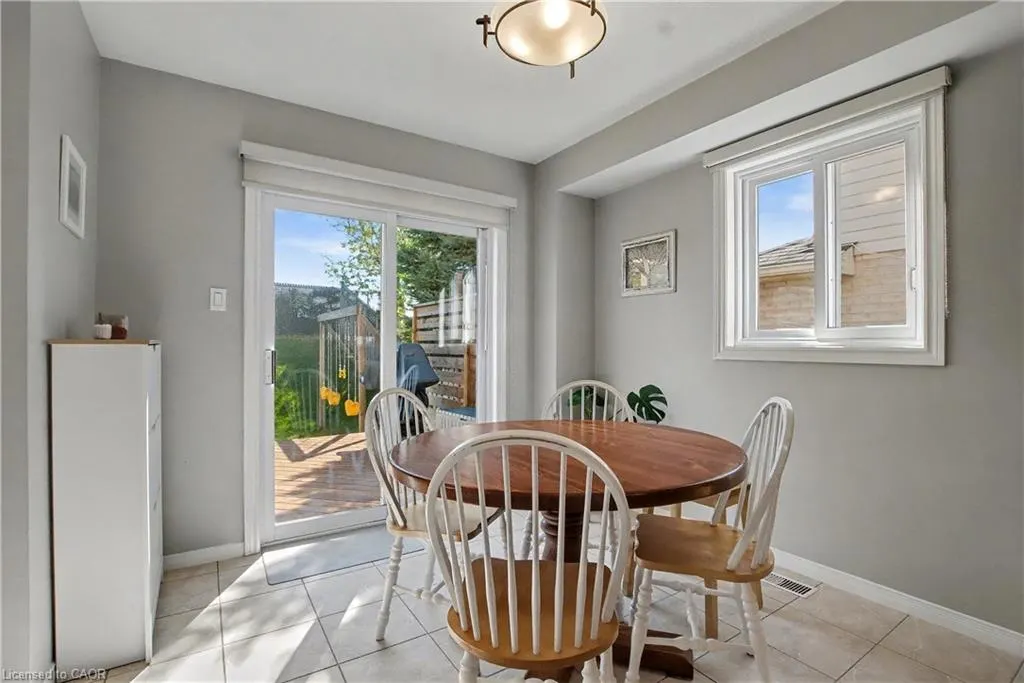 60 Lena Crescent