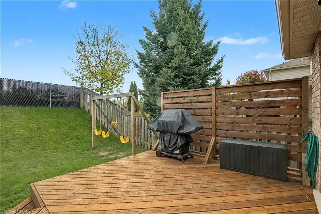 60 Lena Crescent