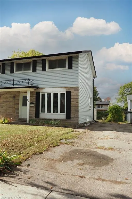10 Balfour Crescent