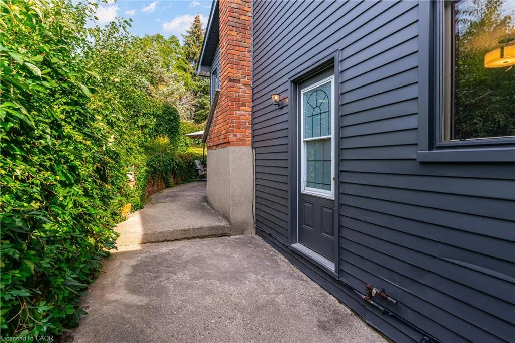 104 Homeview Place