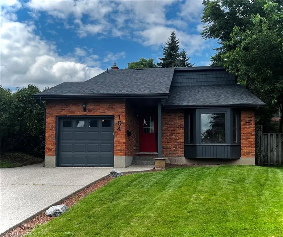104 Homeview Place