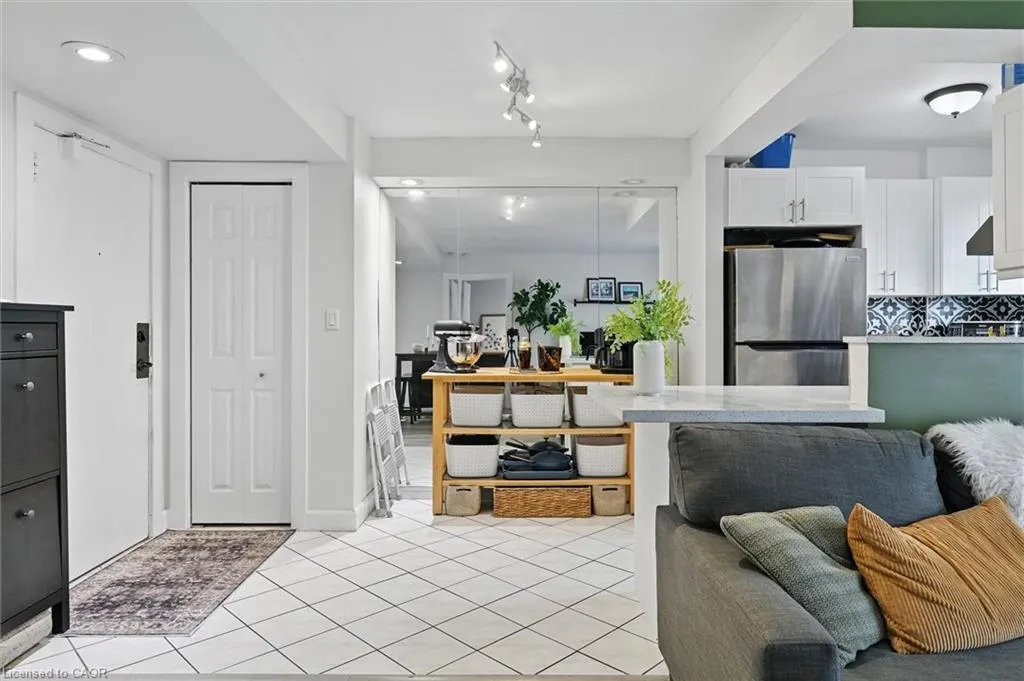 2373 King Street E, #43