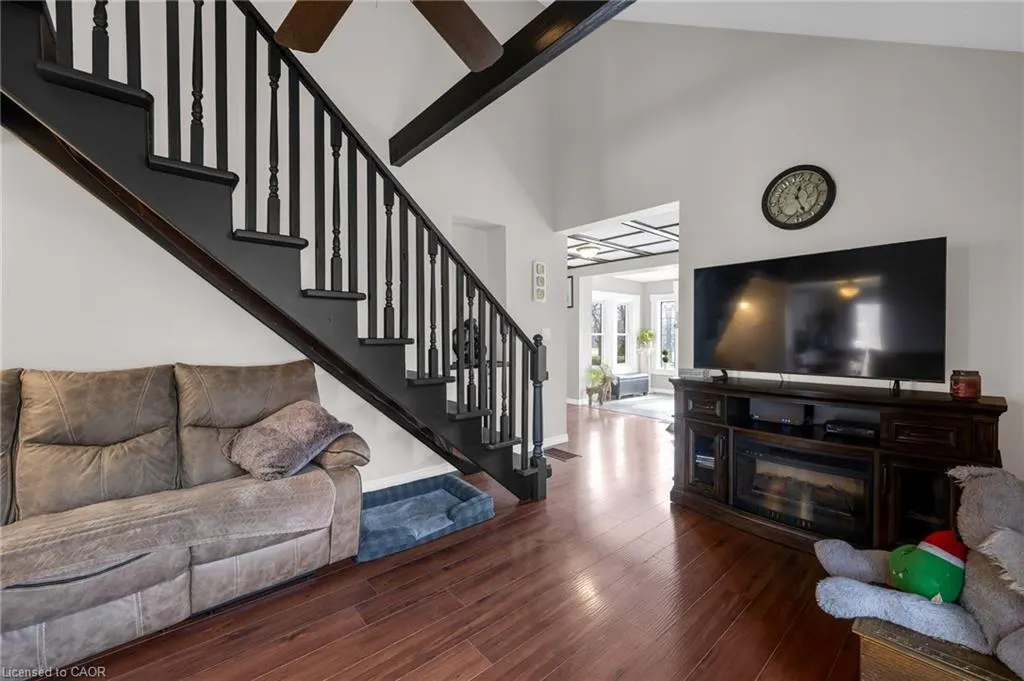 33 Rosedale Avenue