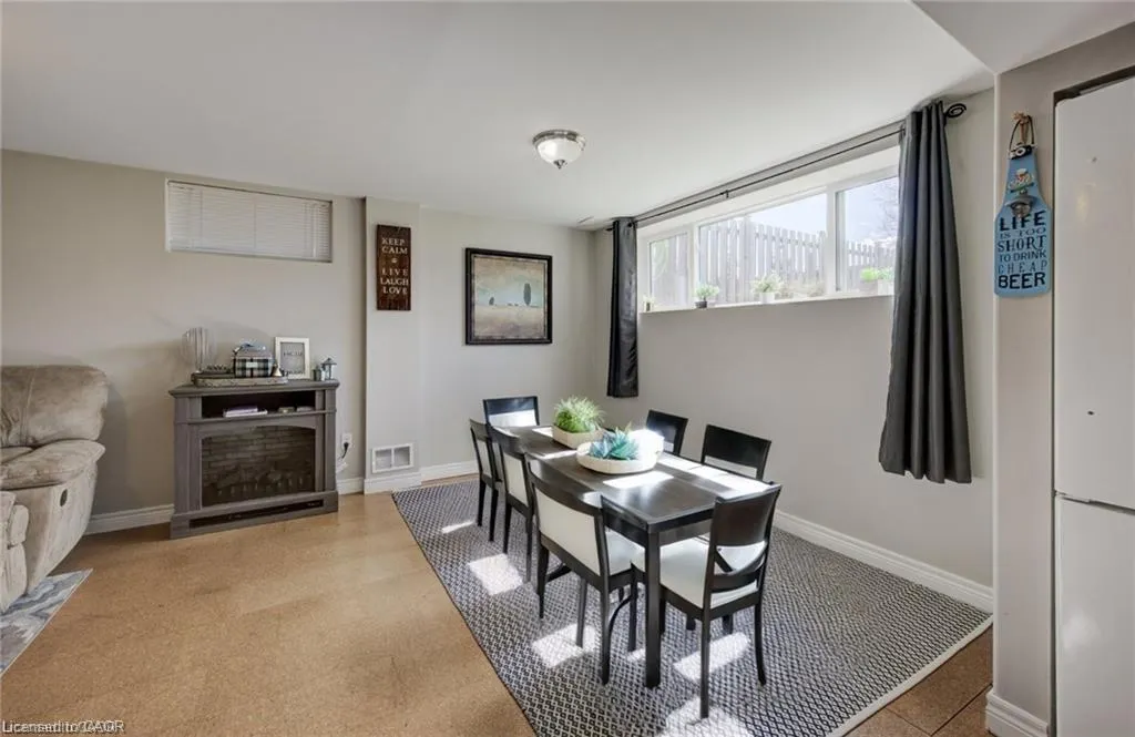 31 Weichel Street, #Lower