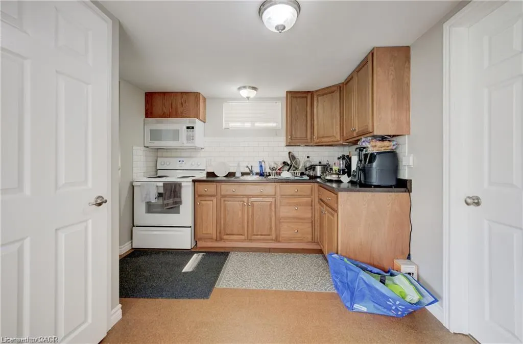 31 Weichel Street, #Lower