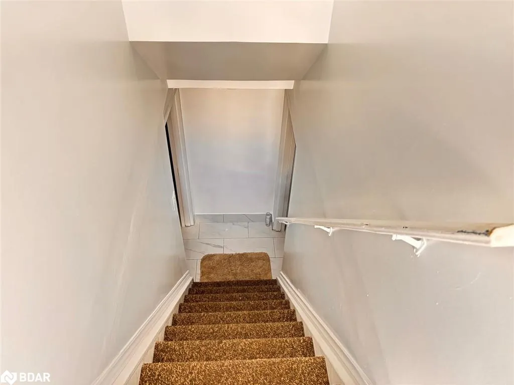 15 Lafayette Drive