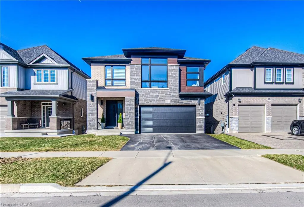 904 Thomas Pedder Court