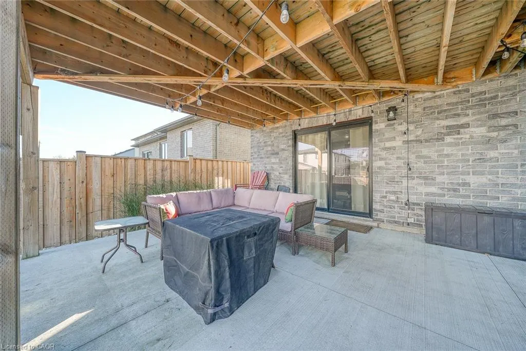 35 Peggy Avenue