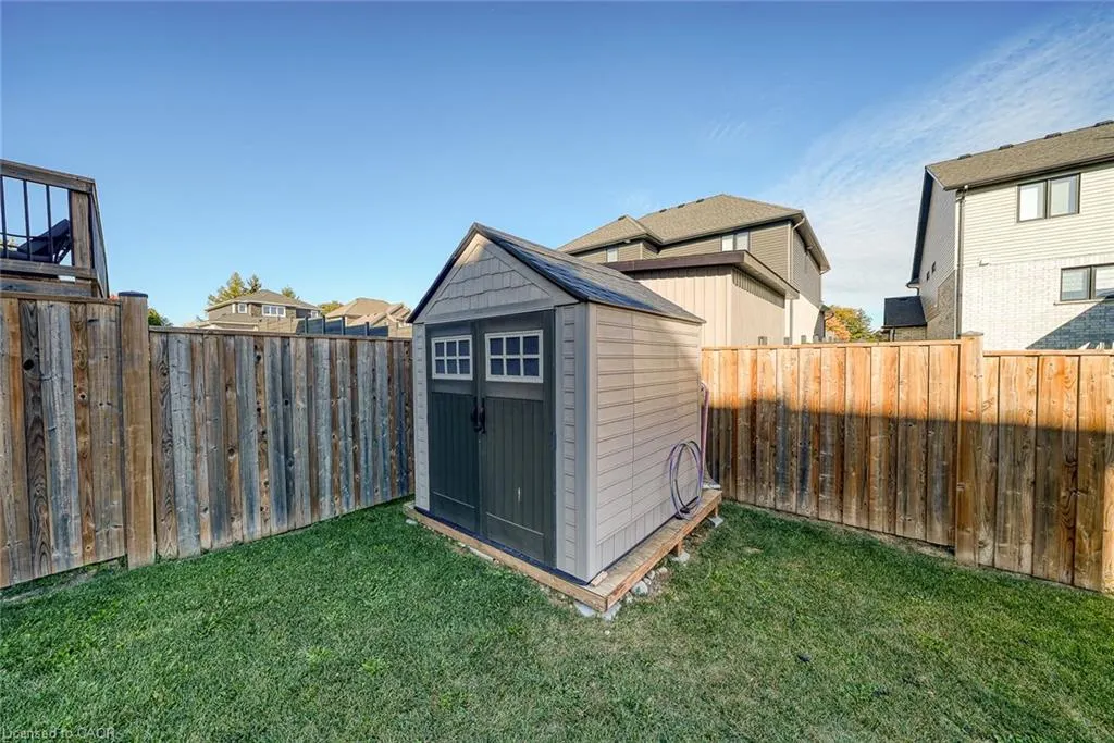 35 Peggy Avenue