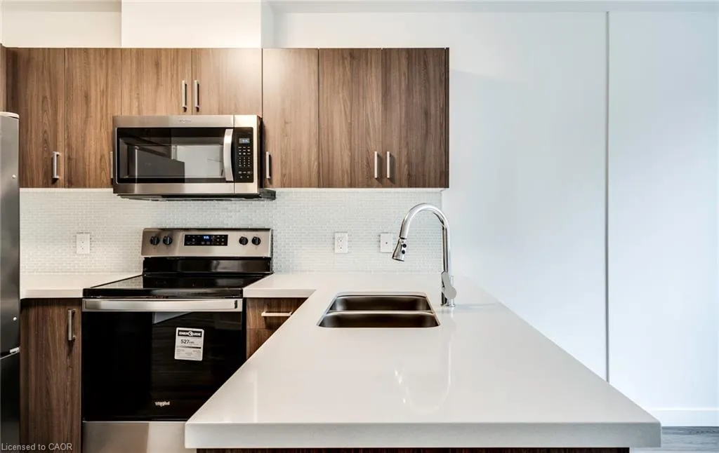 479 Charlton Avenue E, #102