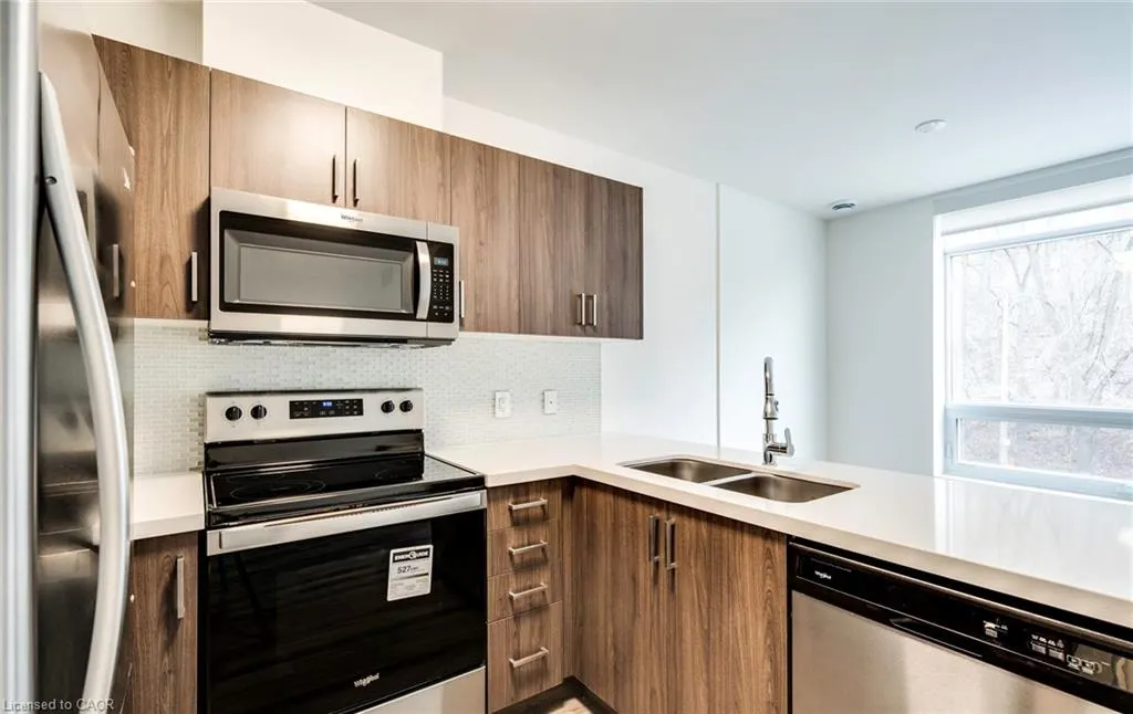 479 Charlton Avenue E, #102