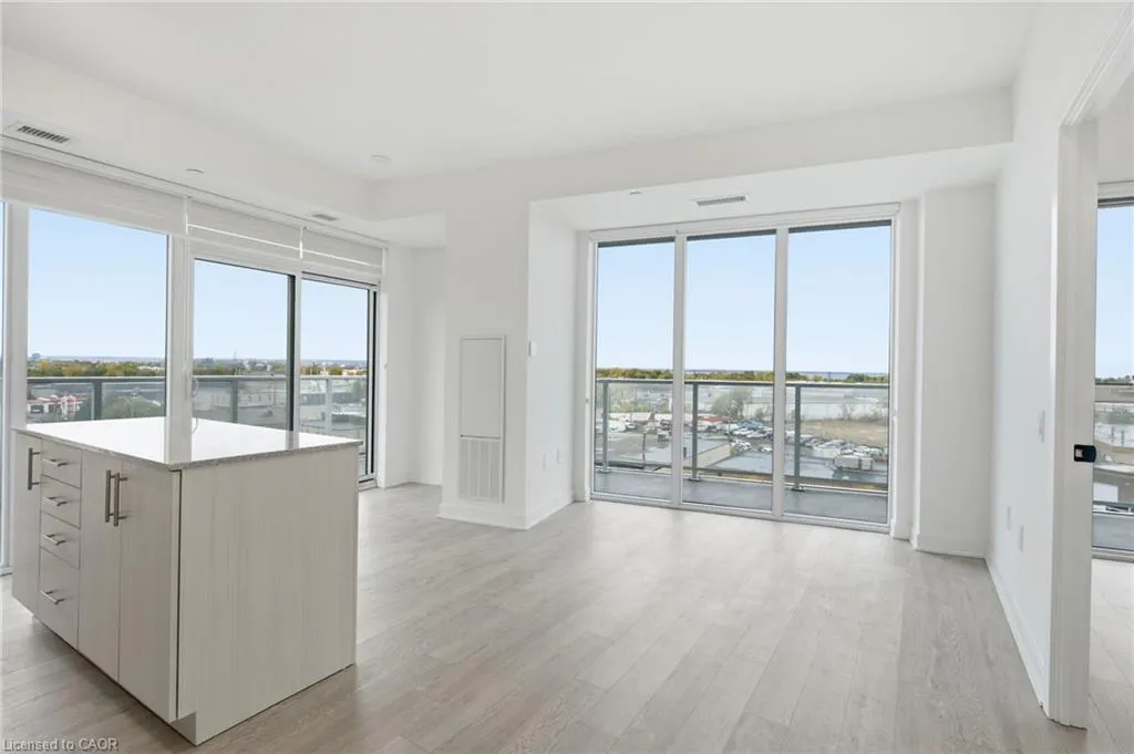 2782 Barton Street E, #507