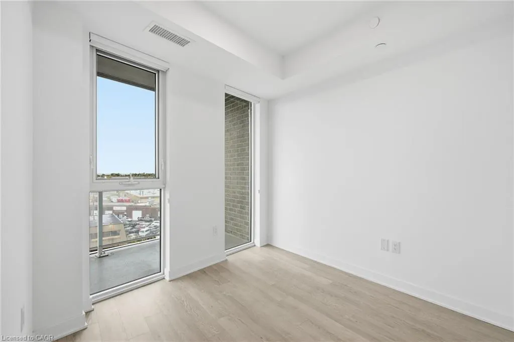 2782 Barton Street E, #507